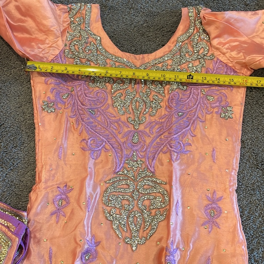 Salwar Kameez Peach with Lavender Embroidery - Salwar Kameez - Picture 4 of 9